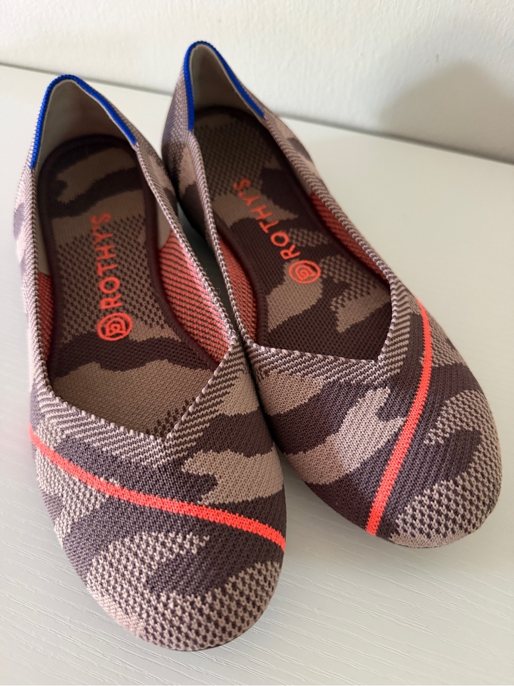 Rothy's Brown Camo Knit Flats with Coral Stripe and Blue Heel Trim 9.5